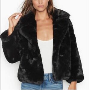 Victoria’s Secret Faux Fur Coat [PP104]